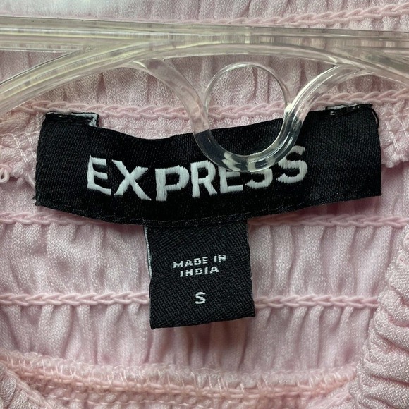 Express Small Women's Smocked Mock Neck Cropped Top Pink Short Sleeve Mi… - Picture 4 of 7
